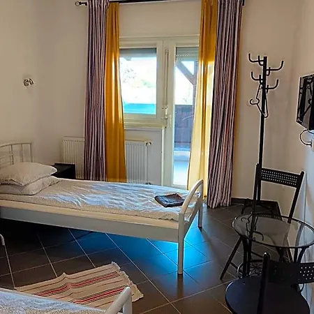 Kisdunapart 510 酒店 Dunavarsány